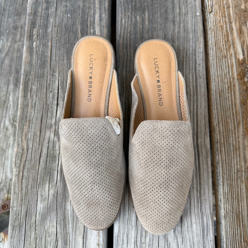 Lucky Brand Coryna Perforated Sandal -  Size 8.5